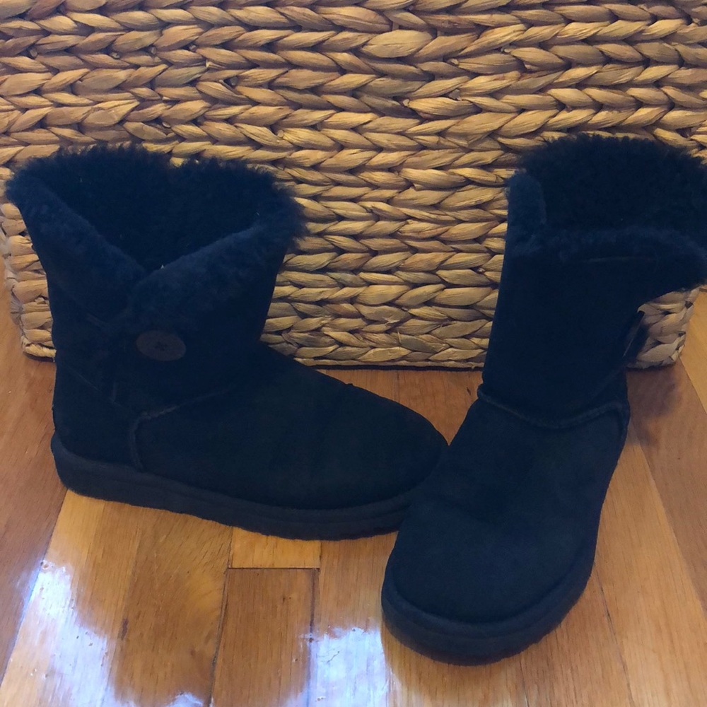 Black Ugg Boots